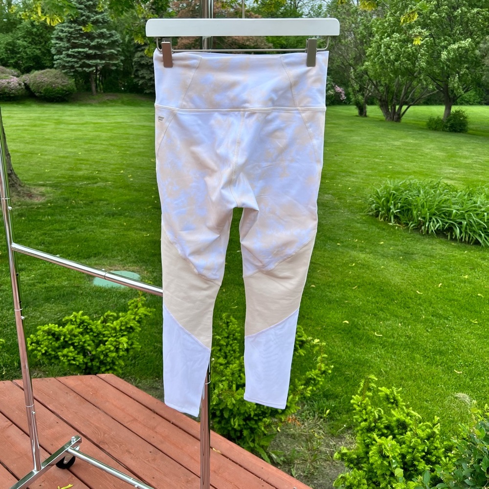 Fabletics (Never Worn Before) Yellow + White Legg… - image 5